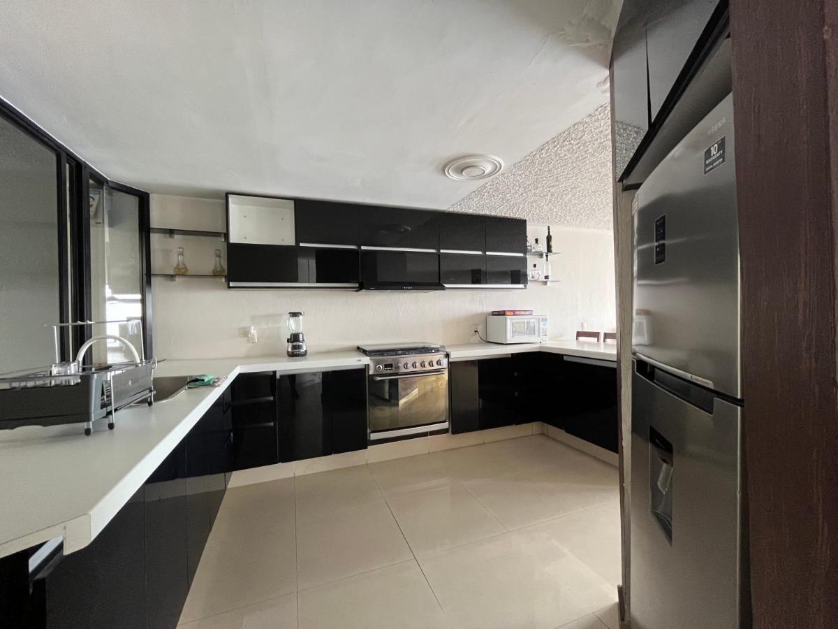 Beautiful Private House In The Downtown With 3 Floors Villa Tepatitlan de Morelos Exterior photo